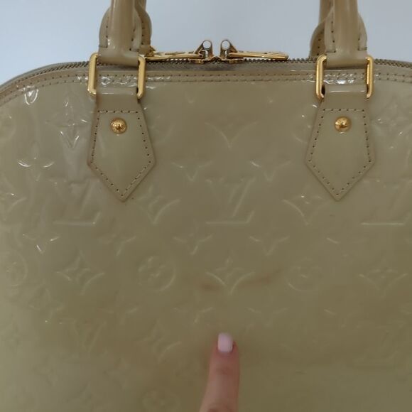 Louis Vuitton Vernis Alma Pm Monogram Doctor Bag - Picture 12 of 17